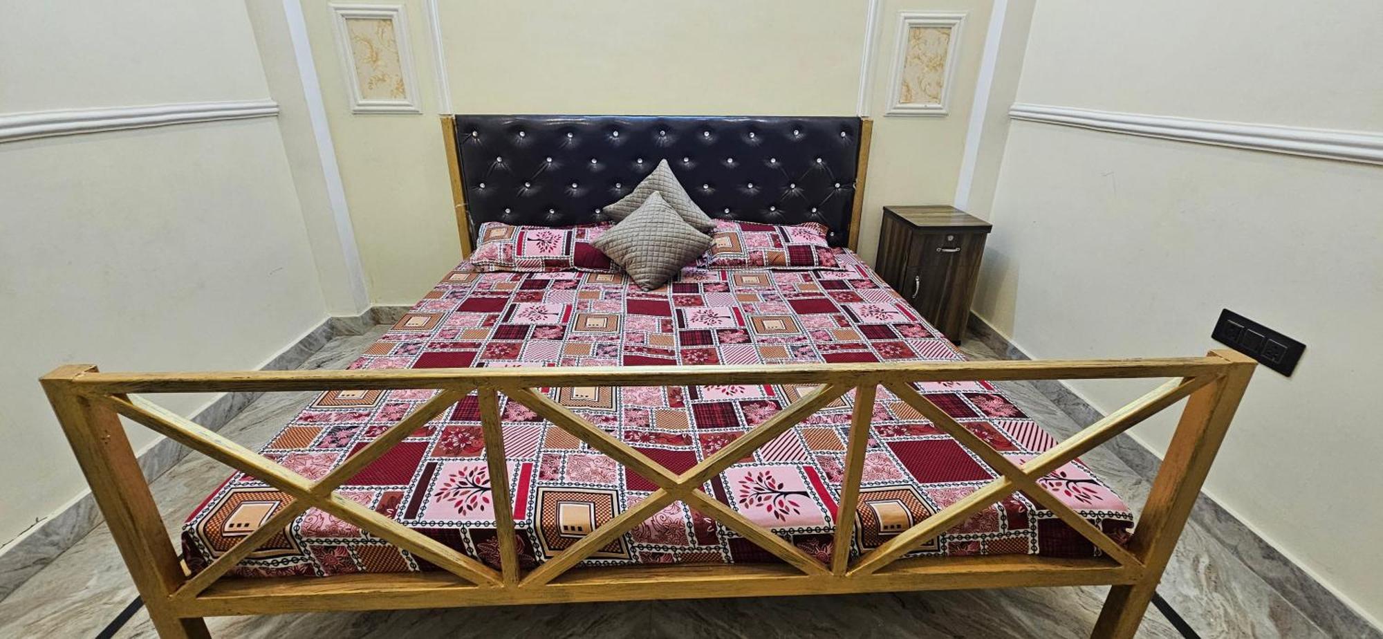 Blessing'S Home Stay 4 Bedroom Luxury Villa Лакхнау Екстер'єр фото